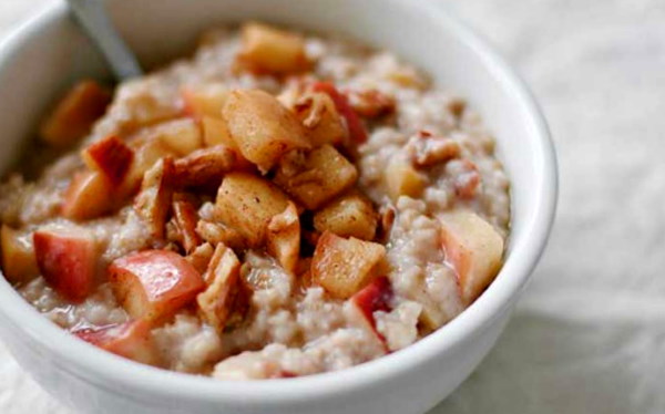apple oats porridge recipe for babies.jpg